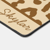 Leopard Cheetah Animal Print Custom Curry Name Schreibtischunterlage (Ecke)