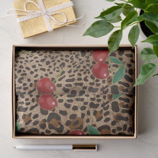 Leopard Cheetah Animal Print Red Cherry Pattern Seidenpapier (Geschenk)