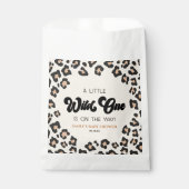 Leopard Cheetah Print Wild One Baby Dusche Geschenktütchen (Vorderseite)