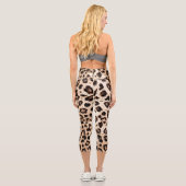 Leopard Design Pattern: Wilde Eleganz. Capri Leggings (Rückseite)