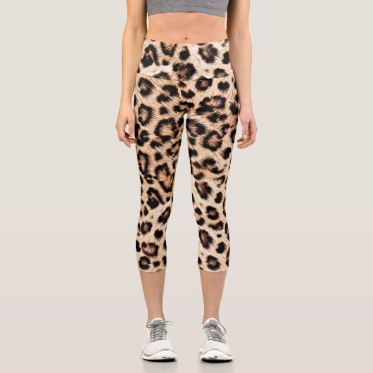 Leopard Design Pattern: Wilde Eleganz. Capri Leggings (Vorderseite)