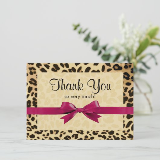 Leopard-Druck-heller rosa Bogen danken Ihnen zu Dankeskarte (Stehend Vorderseite)