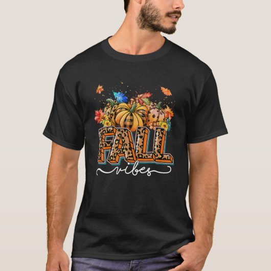 Leopard Fall Vibes Blätter Pumpkin glücklichen Her T-Shirt (Vorderseite)