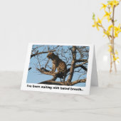 Leopard-Gegähne beim Sitzen auf einem Ast Karte (Gelbe Blume)