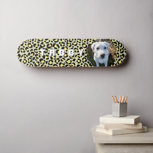 Leopard Gelbschwarzer Foto Personalisiert Skateboard (Wandkunst (Horz))