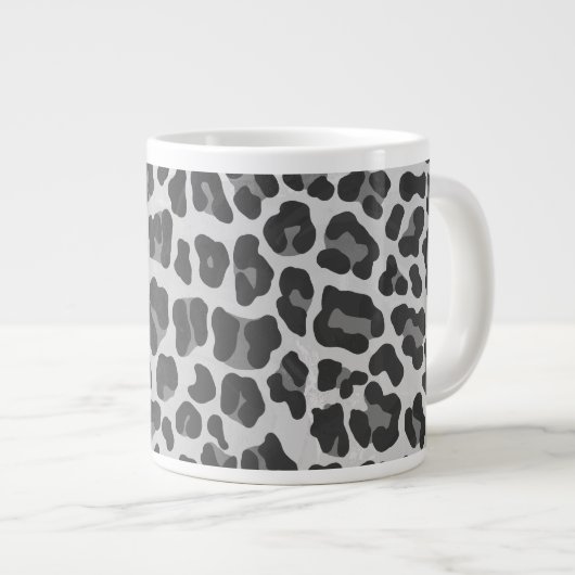 Leopard Gray and Light Gray Print Jumbo-Tasse (Vorderseite Rechts)