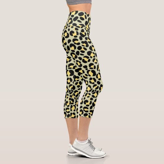 Leopard Green Black Yellow Capri Leggings (Rechts)