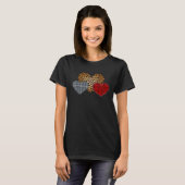 Leopard Heart Buffalo Red Black Plaid Heart Valent T-Shirt (Vorne ganz)