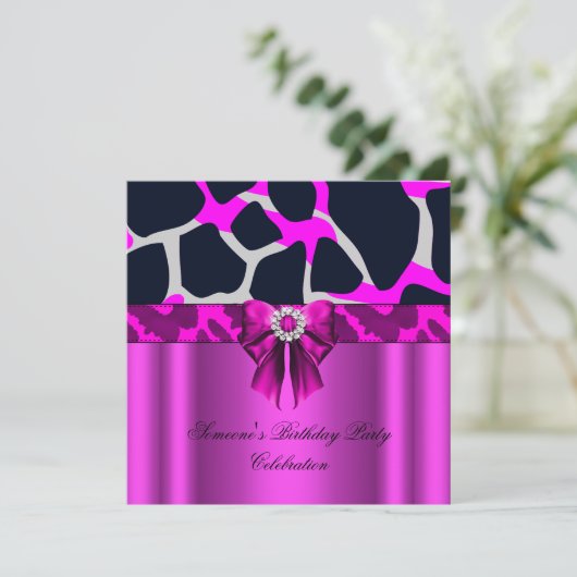 Leopard Hot Pink Bow Diamonds Animal Print Einladung (Stehend Vorderseite)