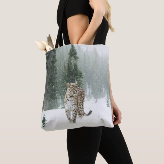 Leopard im Schnee Tasche (Von Nahem)
