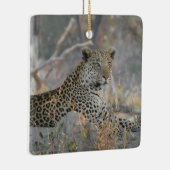 LEOPARD IN RUHE KERAMIKORNAMENT (Rechts)