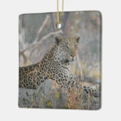 LEOPARD IN RUHE KERAMIKORNAMENT (Links)