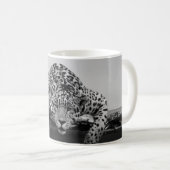 Leopard in Schwarz und Weiß Kaffeetasse (VorderseiteRechts)