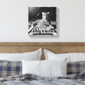 Leopard in Schwarz und Weiß Leinwanddruck (Insitu (Schlafzimmer))