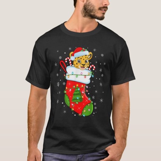 Leopard in Weihnachtssocken Weihnachtsfeiern Weihn T-Shirt (Vorderseite)