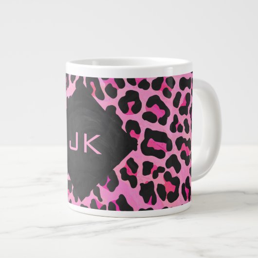 Leopard-Monogramm, Schwarz und Heiß-Rosa Jumbo-Tasse (Vorderseite Rechts)