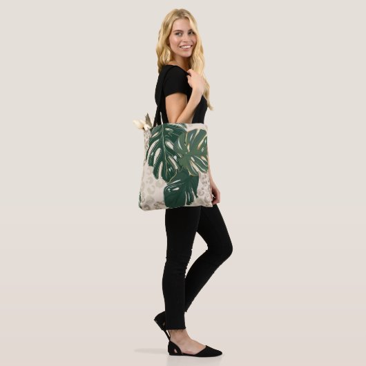 Leopard Monstera: Jungle Print Vintag. Tasche (Am Model)