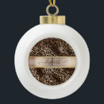 Leopard Muster Black Bronze Monogram Keramik Kugel-Ornament<br><div class="desc">Elegantes Leopardenmuster auf Schwarz und Bronze mit Ihrem Monogramm. Die perfekte romantische Geschenkidee. Klicken Sie auf die Schaltfläche Anpassen,  um die Schriftart zu ändern,  Text zu verschieben und das Design weiter anzupassen.</div>
