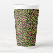 Leopard Muster in Raspberry auf dem grünen Lime-Gi Milchtasse (Vorderseite)