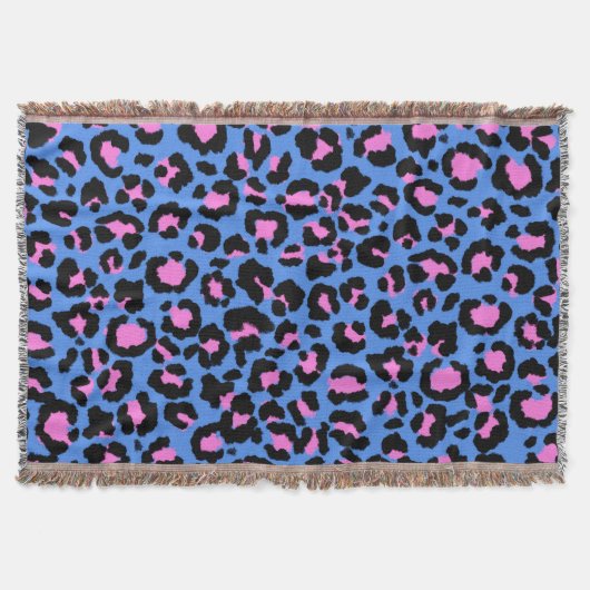 Leopard Muster in Raspberry auf Electric Blue Decke (Vorderseite)