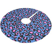 Leopard Muster in Raspberry auf Electric Blue Polyester Weihnachtsbaumdecke (Schrägansicht)