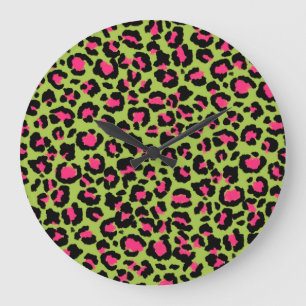 Leopard Muster in Raspberry auf Lime Green Große Wanduhr