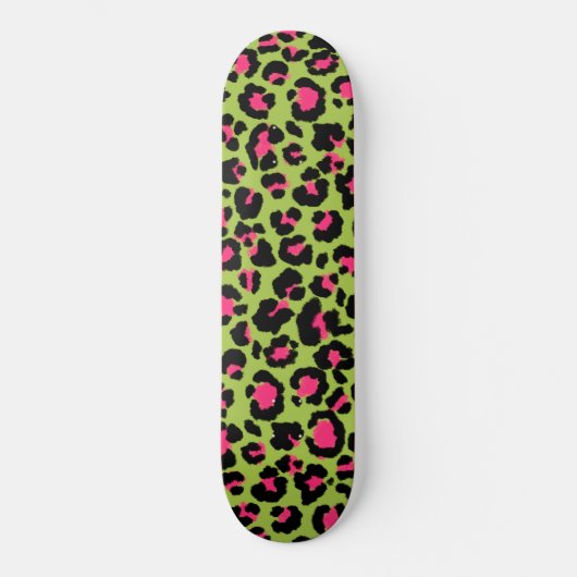 Leopard Muster in Raspberry auf Lime Green Skateboard (Vorderseite)