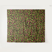 Leopard Muster in Raspberry auf Lime Green Wandteppich (Vorderseite (Horizontal))