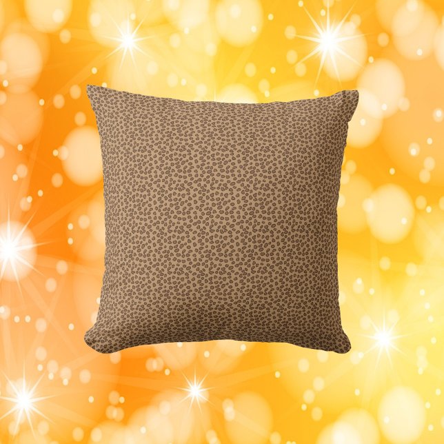 Leopard Muster Print Brown Kissen (A throw pillow with a brown leopard print pattern.)