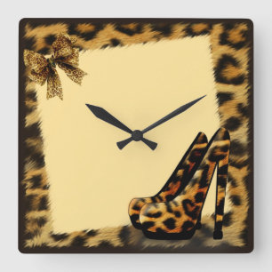 Leopard Muster Schuhe personalisiert Quadratische Wanduhr