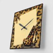 Leopard Muster Schuhe personalisiert Quadratische Wanduhr (Winkel)