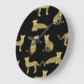 Leopard Muster: Schwarze Hintergrundekäse Große Wanduhr (Winkel)