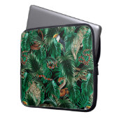 Leopard, Papageien und Schlangen im dunklen Wald. Laptopschutzhülle (Vorderseite Links)