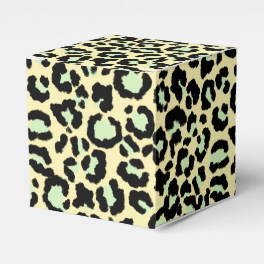 Leopard Pattern in Mint Green on Oatmeal Geschenkschachtel (Vorderseite)