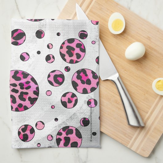 Leopard Polka Dot Black und Hot Pink Print Handtuch (Viertel Falte)