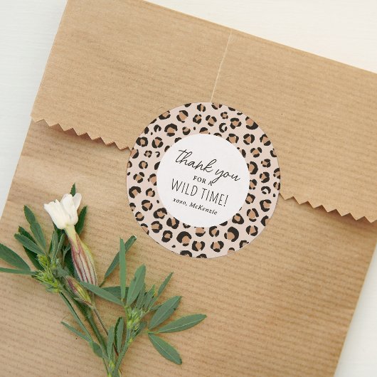 Leopard Print Birthday Party Runder Aufkleber