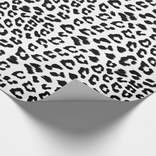 Leopard Print Black and White Geschenkpapier (Ecke)