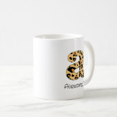 Leopard Print Initial a Lowercase and Name Kaffeetasse (VorderseiteRechts)