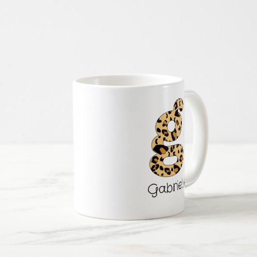 Leopard Print Initial g Lowercase und Name Kaffeetasse (VorderseiteRechts)