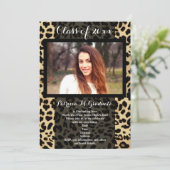 Leopard Print Pattern Ribbon Foto Abschluss Einladung (Stehend Vorderseite)