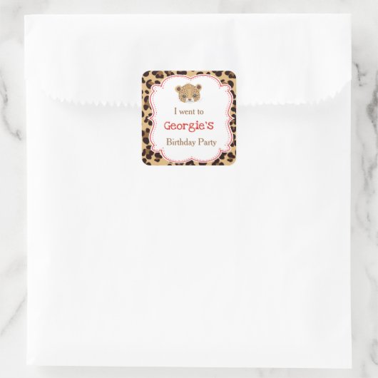 Leopard Print Red Quatrefoil 'I go to" Quadratischer Aufkleber (Tasche)