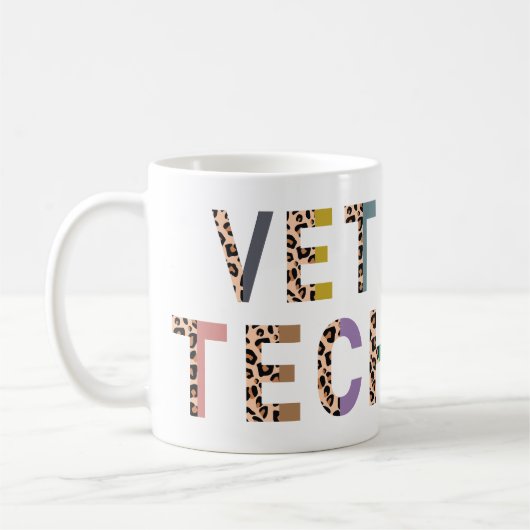 Leopard Print Vet Tech Stethoskop mit Name Kaffeetasse (Links)