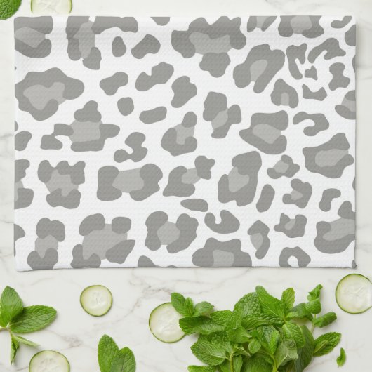 Leopard Print White und Grau Handtuch (Gefaltet)
