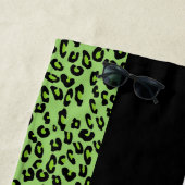 Leopard Print, Zebra Print, Green, Ihr Name Strandtuch (Beispiel)