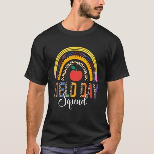 Leopard Rainbow Field Day Squad Funny Teachers Stu T-Shirt (Vorderseite)