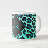 Leopard Schwarz und Aquamarin Jumbo-Tasse (Vorderseite Rechts)