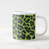 Leopard, Schwarz und Grün Jumbo-Tasse (Rechts)