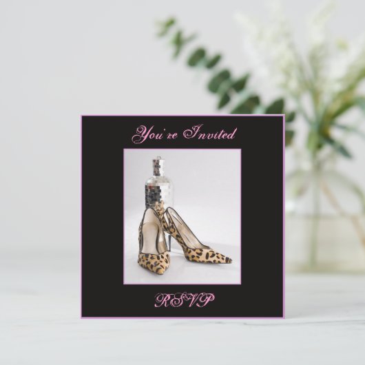 Leopard Shoe Invitation Square, Sie sind eingelade Einladung (Stehend Vorderseite)