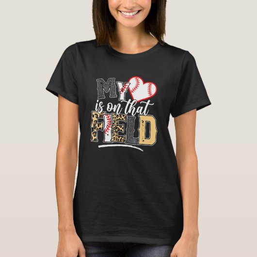 Leopard Softball Mom My Heart Is On That Field Bas T-Shirt (Vorderseite)