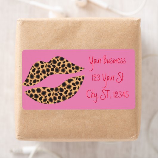 Leopard Spots Lipstick Kiss Thunder_Cove (Insitu)